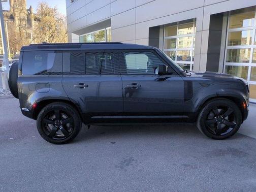 2026 Land Rover Defender P400 X-Dynamic SE