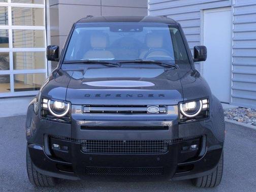 2026 Land Rover Defender P400 X-Dynamic SE