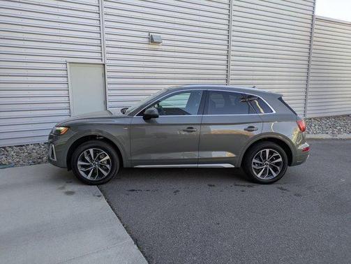 2023 Audi Q5 45 S line Premium Plus