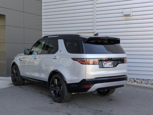2024 Land Rover Discovery P360 Dynamic SE