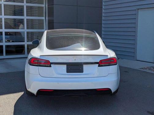 2022 Tesla Model S Base