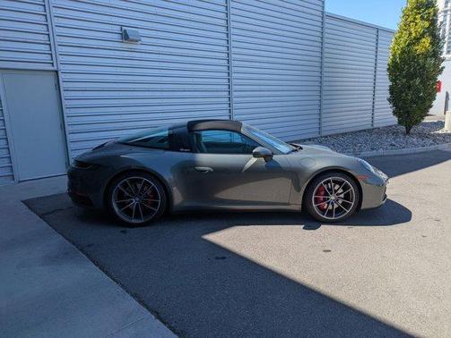 2023 Porsche 911