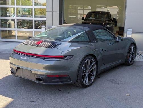 2023 Porsche 911