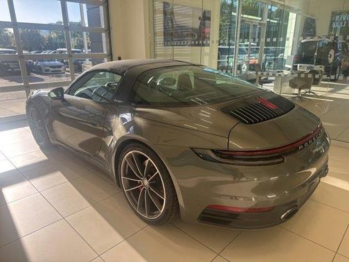 2023 Porsche 911 4S