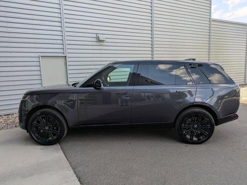 2025 Land Rover Range Rover AUTOBIOGRAPHY