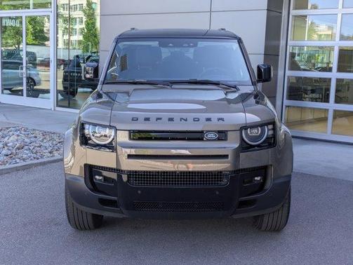 Gondwana Stone 2026 Land Rover Defender P300 S
