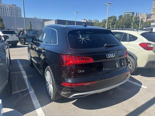 2020 Audi Q5 40 Premium Plus