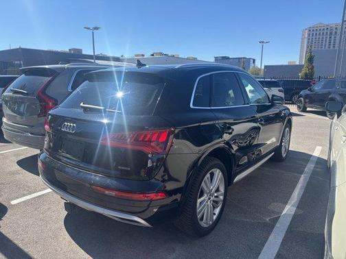 2020 Audi Q5 40 Premium Plus