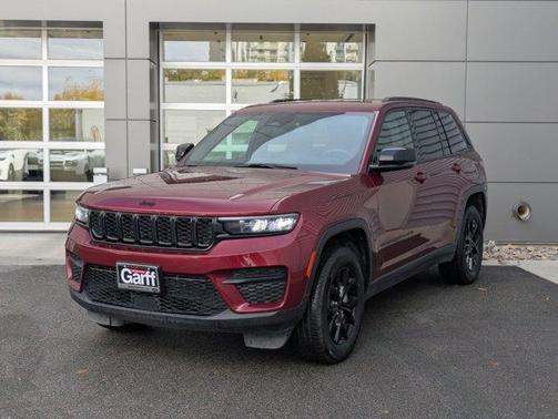 2024 Jeep Grand Cherokee Laredo