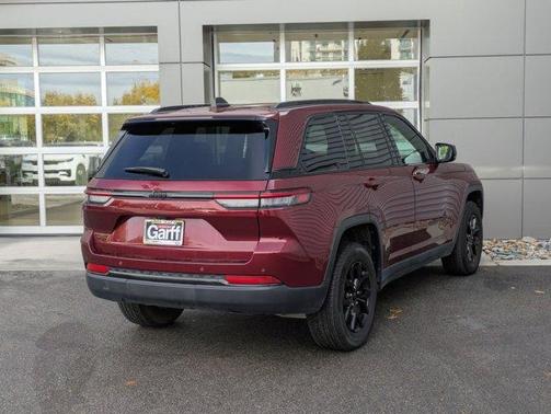 2024 Jeep Grand Cherokee Laredo