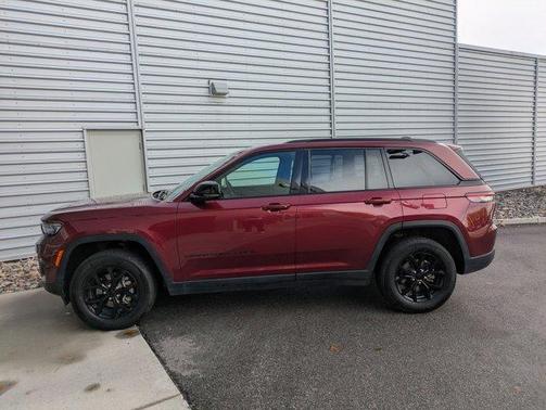 2024 Jeep Grand Cherokee Laredo