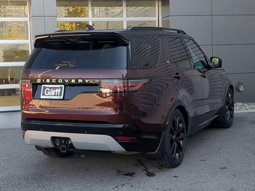 Sedona Red Metallic 2026 Land Rover Discovery GEMINI EDITION