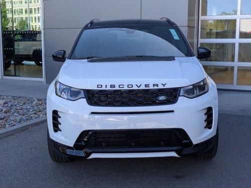 Fuji White 2026 Land Rover Discovery Sport LANDMARK
