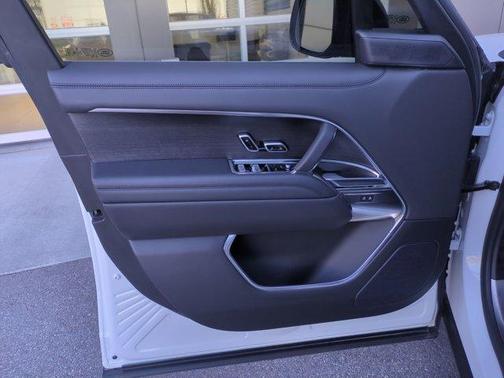 2023 Land Rover Range Rover P530 SE