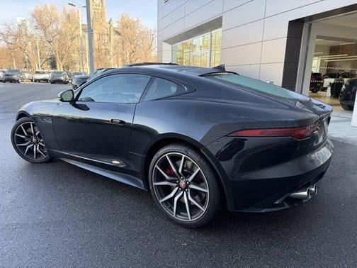 2023 Jaguar F-TYPE R