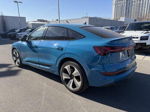 2021 Audi e-tron Prestige