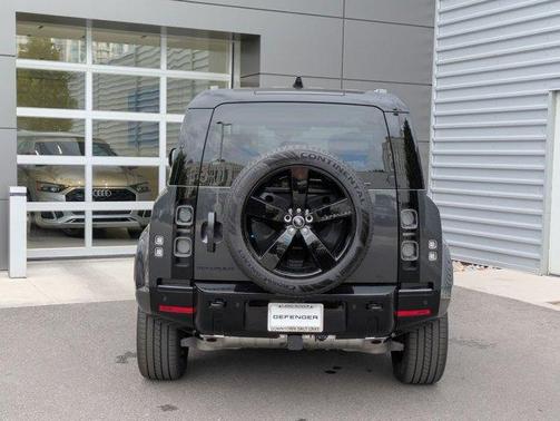 2025 Land Rover Defender P400 X
