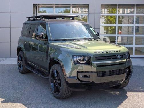 Woolstone Green 2026 Land Rover Defender P400 X-Dynamic SE