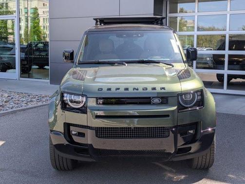 Woolstone Green 2026 Land Rover Defender P400 X-Dynamic SE