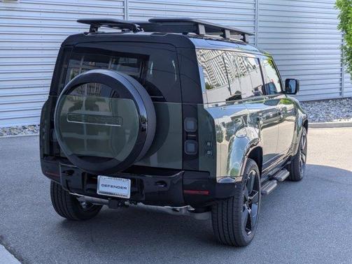 Woolstone Green 2026 Land Rover Defender P400 X-Dynamic SE