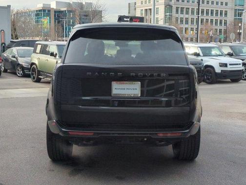 2026 Land Rover Range Rover P530 SE 7 Seat