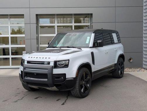 2023 Land Rover Defender 110 V8