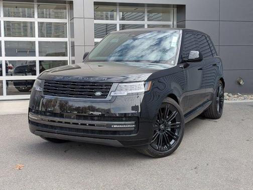 2025 Land Rover Range Rover P400 SE