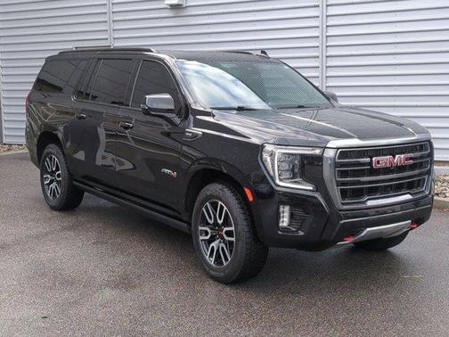 2023 GMC Yukon XL AT4
