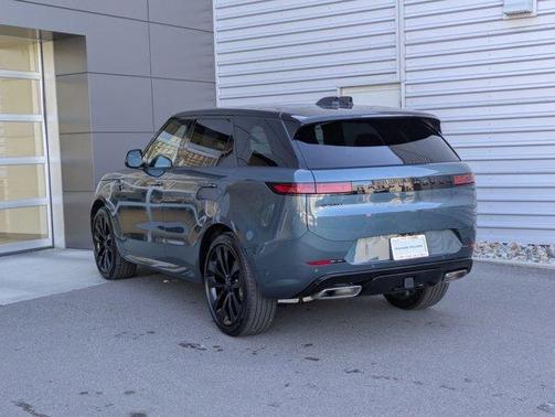 2026 Land Rover Range Rover Sport 5.0 Supercharged Dynamic