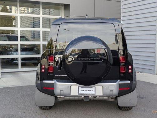 2025 Land Rover Defender P300