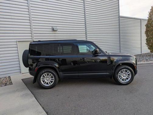 2025 Land Rover Defender P300