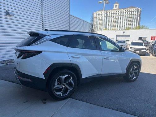 Quartz White 2022 Hyundai TUCSON Limited