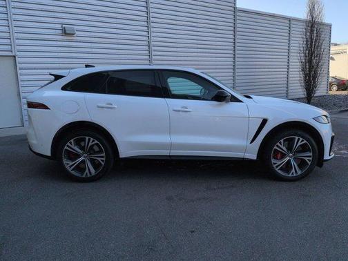 2024 Jaguar F-PACE SVR