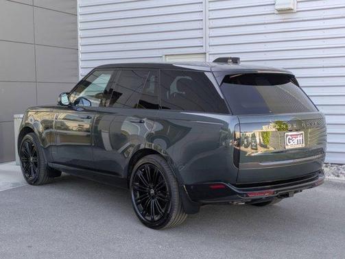 2025 Land Rover Range Rover P530 SE