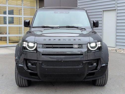 2026 Land Rover Defender P400 X-Dynamic SE