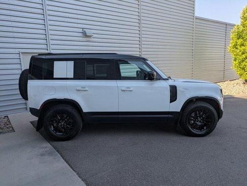 2025 Land Rover Defender P300