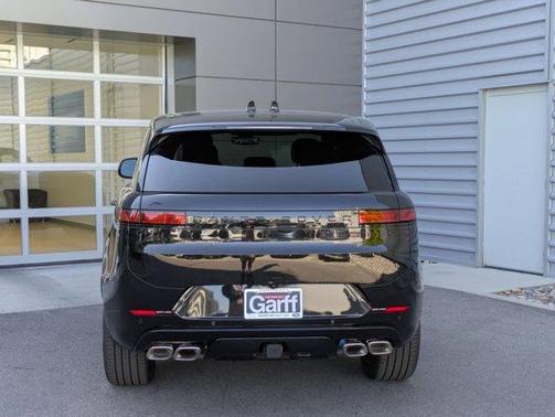 2025 Land Rover Range Rover Sport P530 Dynamic SE