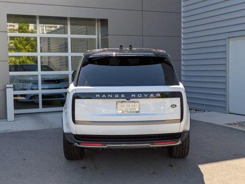 2023 Land Rover Range Rover P530 SE