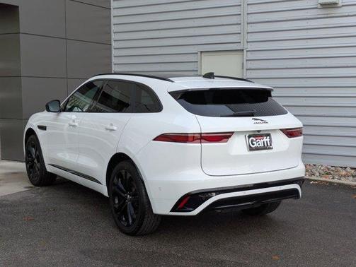 2025 Jaguar F-PACE P250 R-Dynamic S