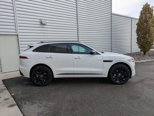 2025 Jaguar F-PACE P250 R-Dynamic S
