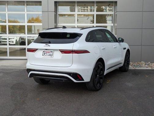 2025 Jaguar F-PACE P250 R-Dynamic S