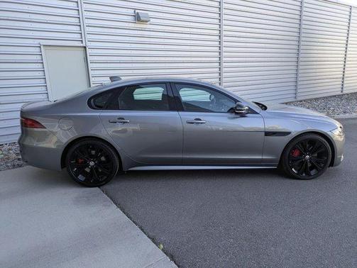 2024 Jaguar XF R-Dynamic SE