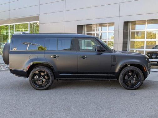 Santorini Black 2026 Land Rover Defender P400 X-Dynamic SE