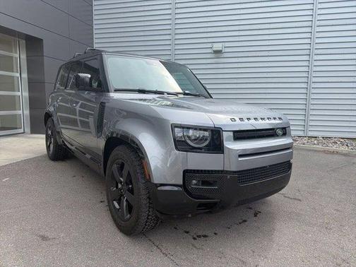 Eiger Grey 2024 Land Rover Defender 110 P400 X-Dynamic SE