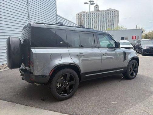 Eiger Grey 2024 Land Rover Defender 110 P400 X-Dynamic SE