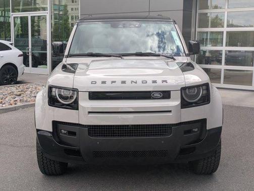 Borasco Grey 2026 Land Rover Defender P400 X-Dynamic SE