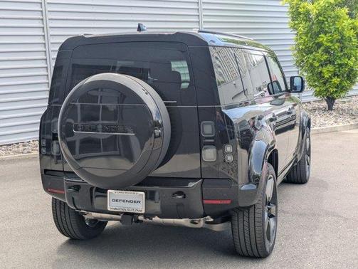 Santorini Black 2026 Land Rover Defender P400 X-Dynamic SE
