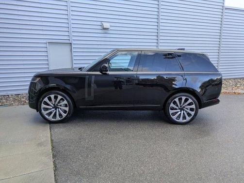 2026 Land Rover Range Rover P400 SE