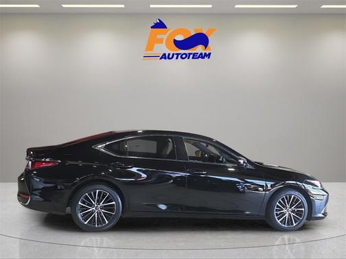 2024 Lexus ES 300h Luxury