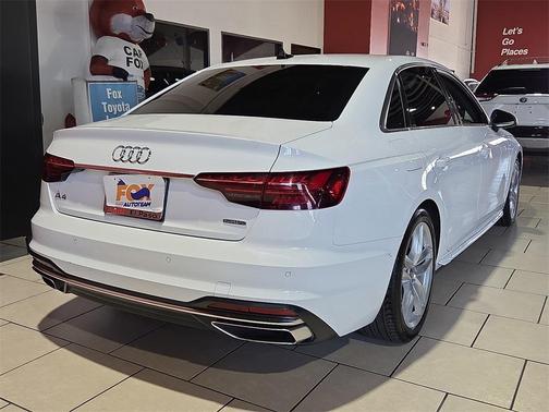 2024 Audi A4 45 S line quattro Premium